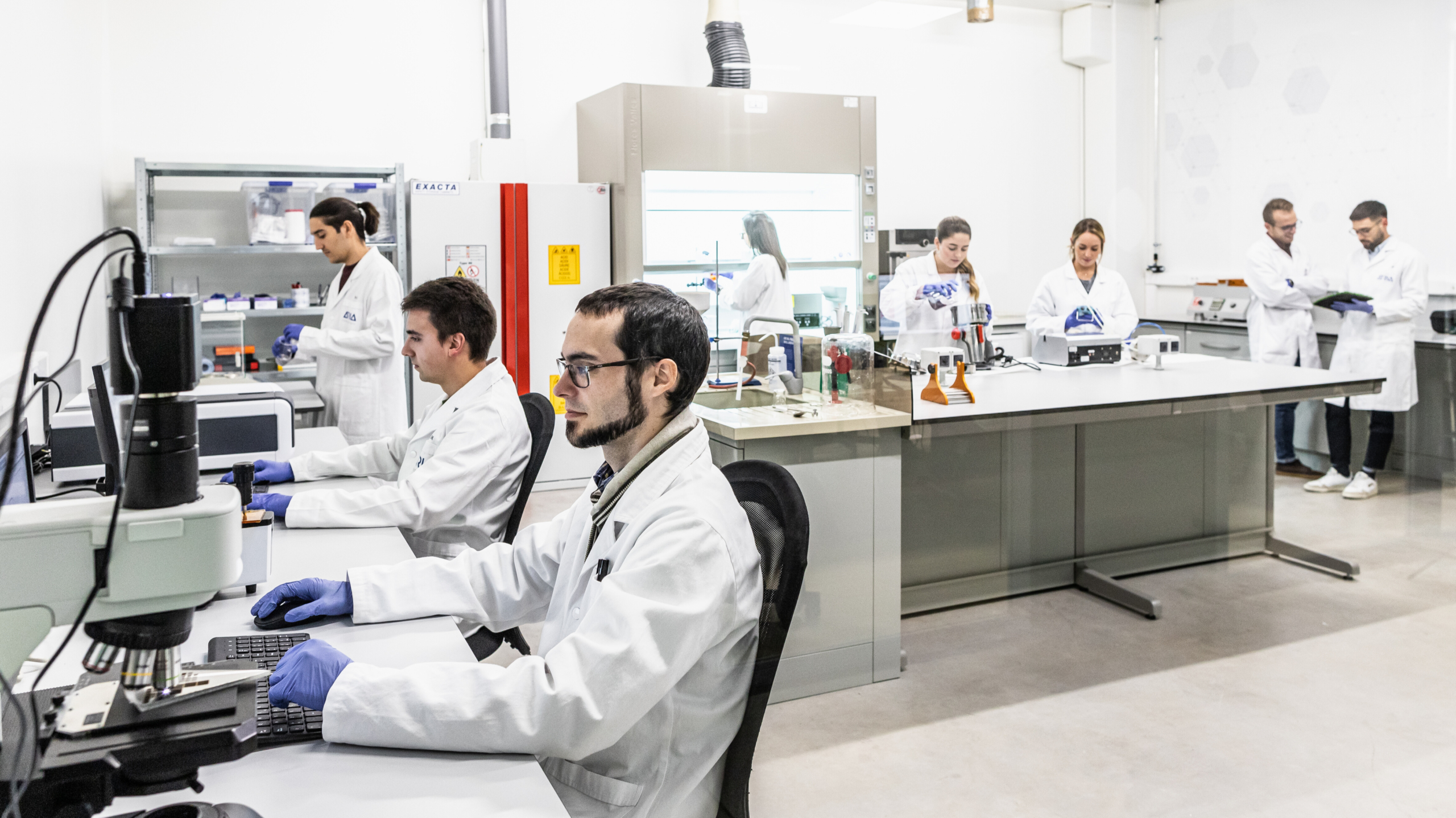 Ensayo de liberación de nanopartículas